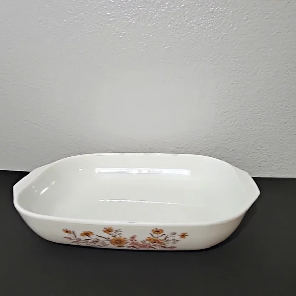Vintage Made in England PYREX Casserole Dish Brown Floral Vine Pattern - Picture 9 of 9